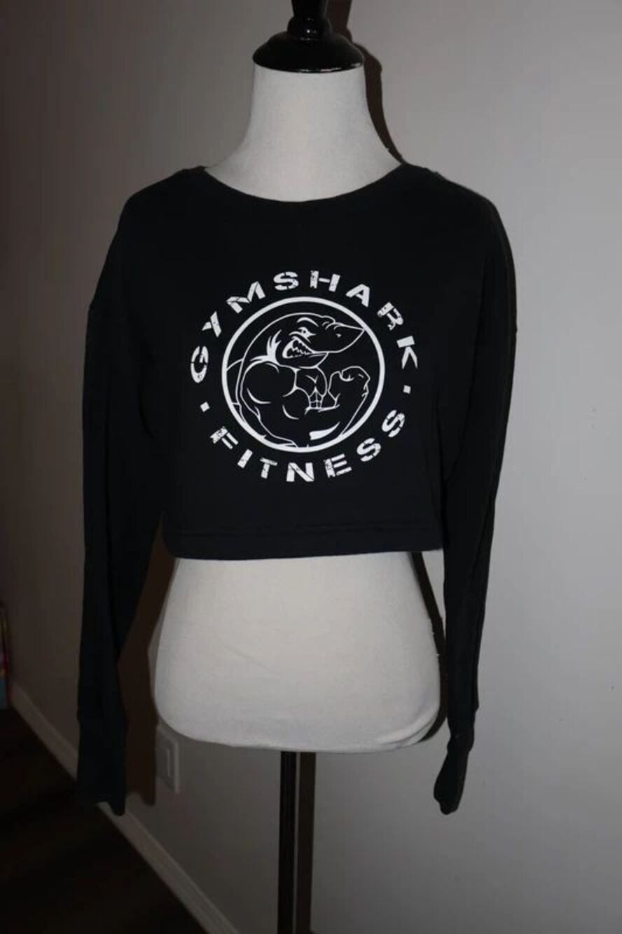 Women’s Black Cropped Gymshark Pullover sweater Small